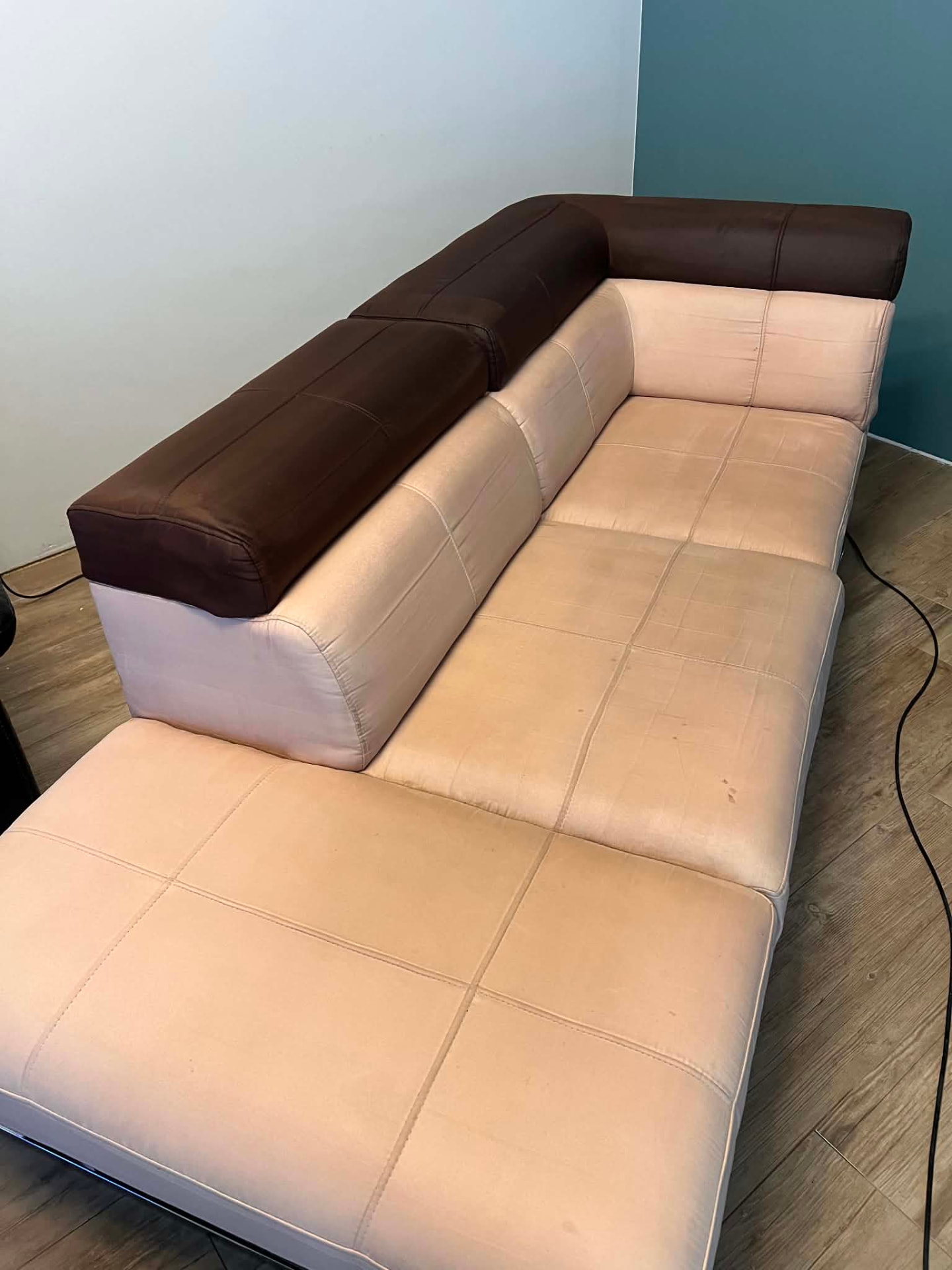 Nettoyage divan pro avant après Liège - Docteur Divan